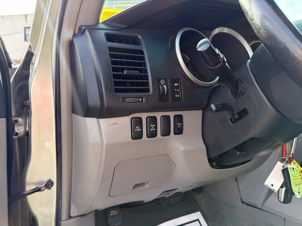 Used 2007 Toyota 4Runner Limited AWD/4WD image 30