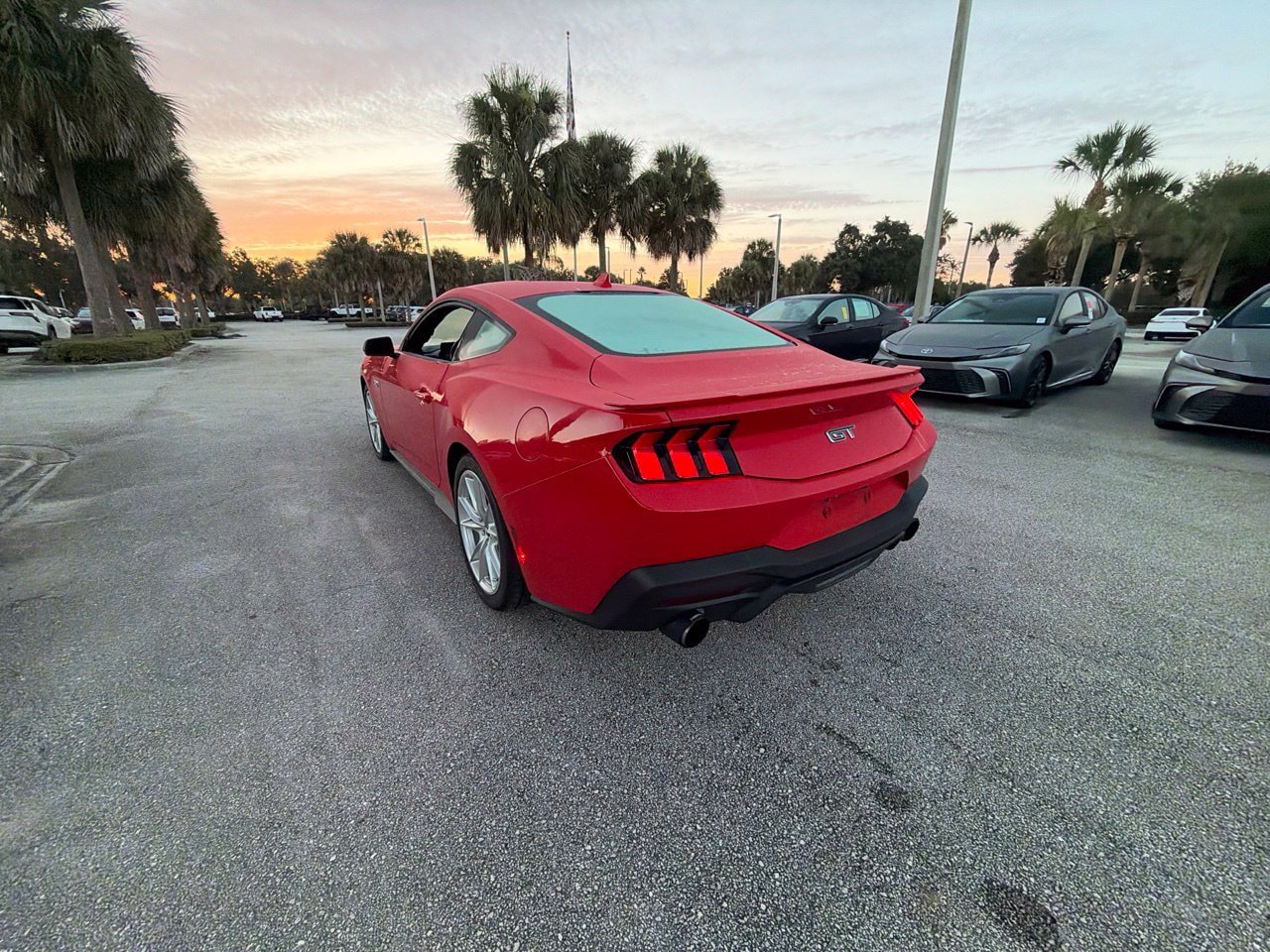 Used 2025 Ford Mustang GT Premium RWD image 3