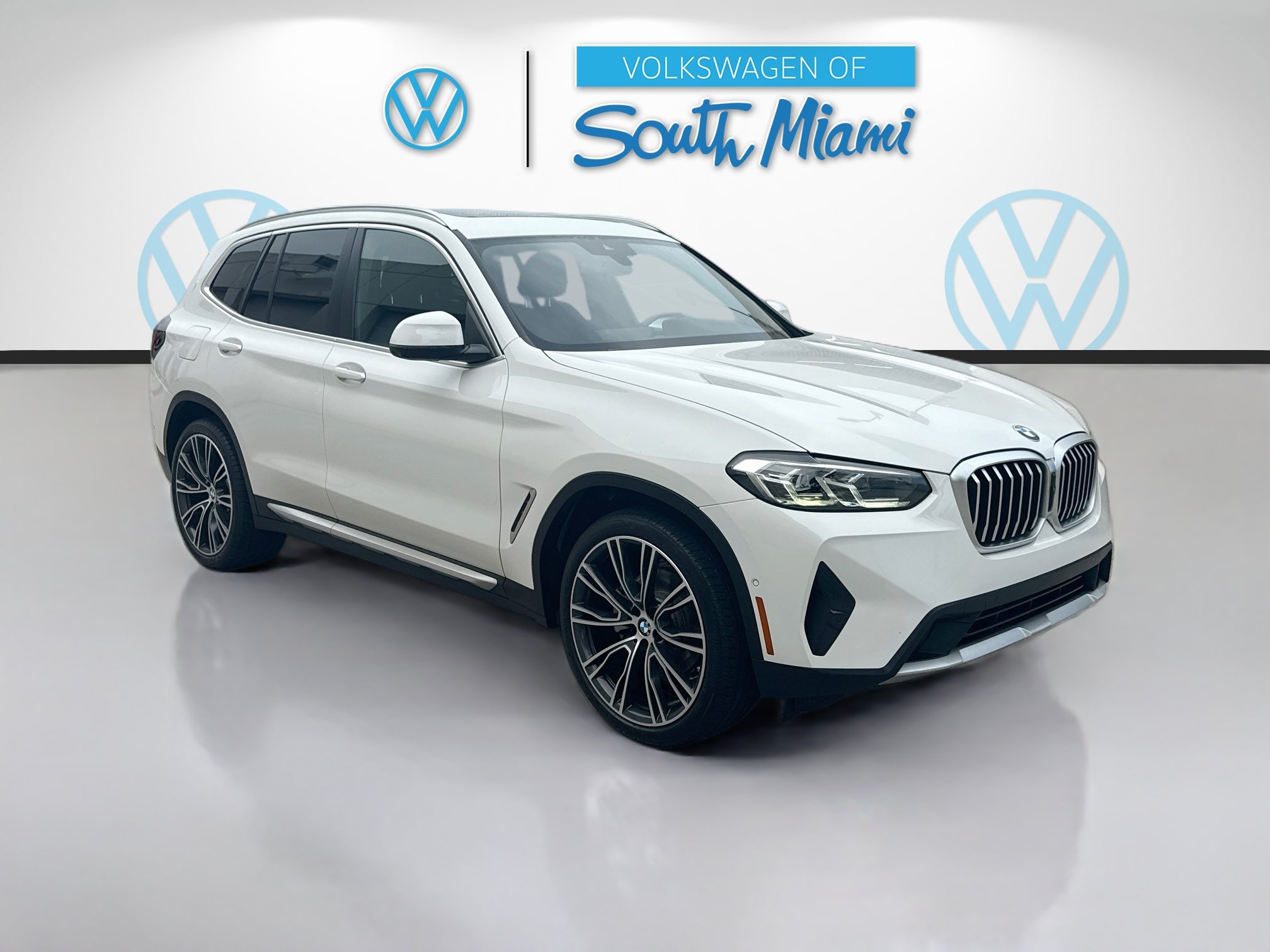 Used 2024 BMW X3 sDrive30i w/ Convenience Package RWD image 1