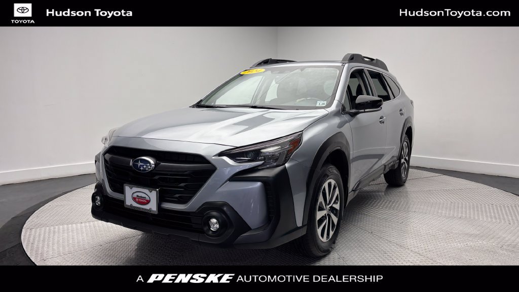 Used 2024 Subaru Outback Premium AWD/4WD image 1