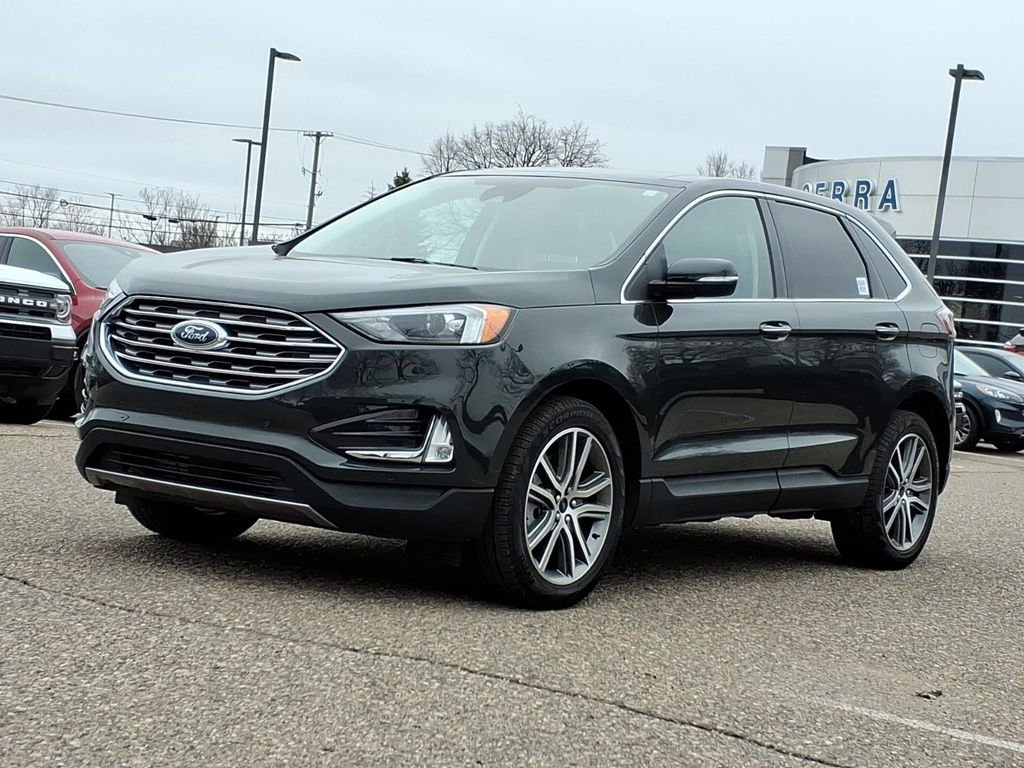 Used 2024 Ford Edge Titanium image 1
