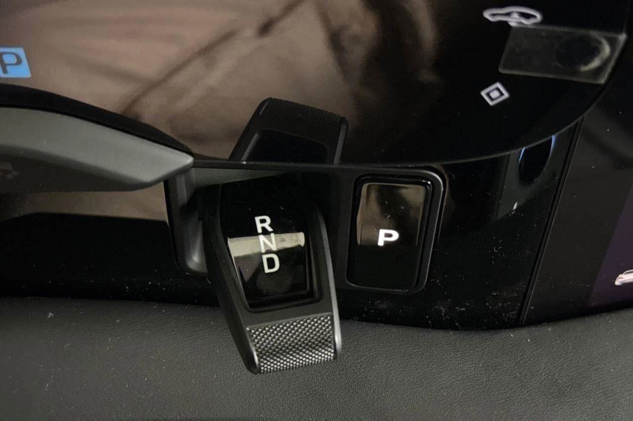 New 2025 Porsche Taycan GTS image 50