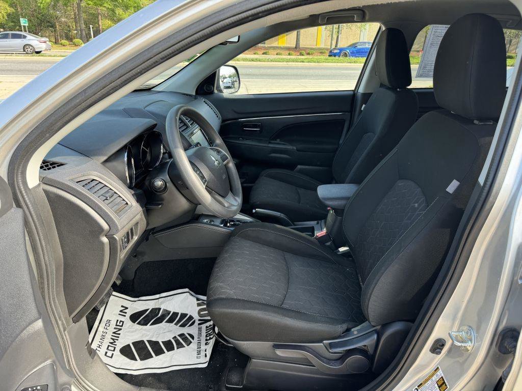 Used 2024 Mitsubishi Outlander Sport AWD image 13