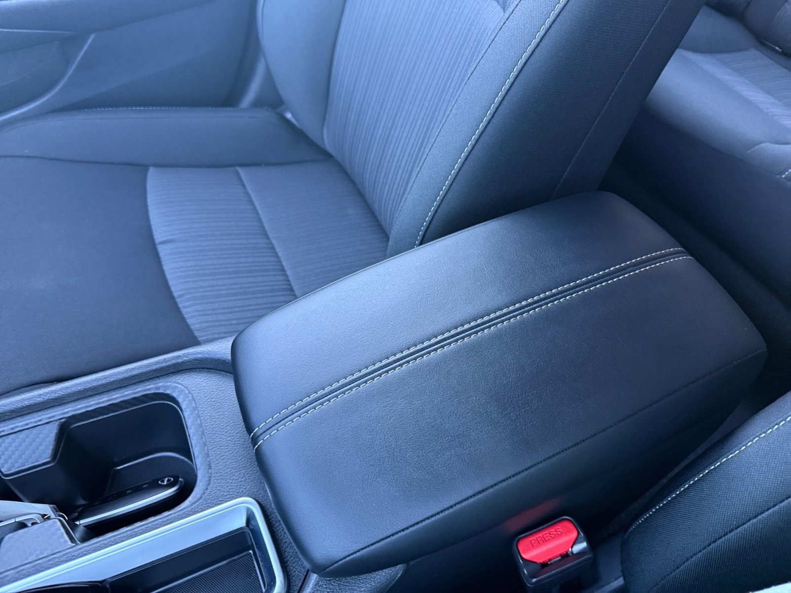 Used 2025 Nissan Sentra SV image 14