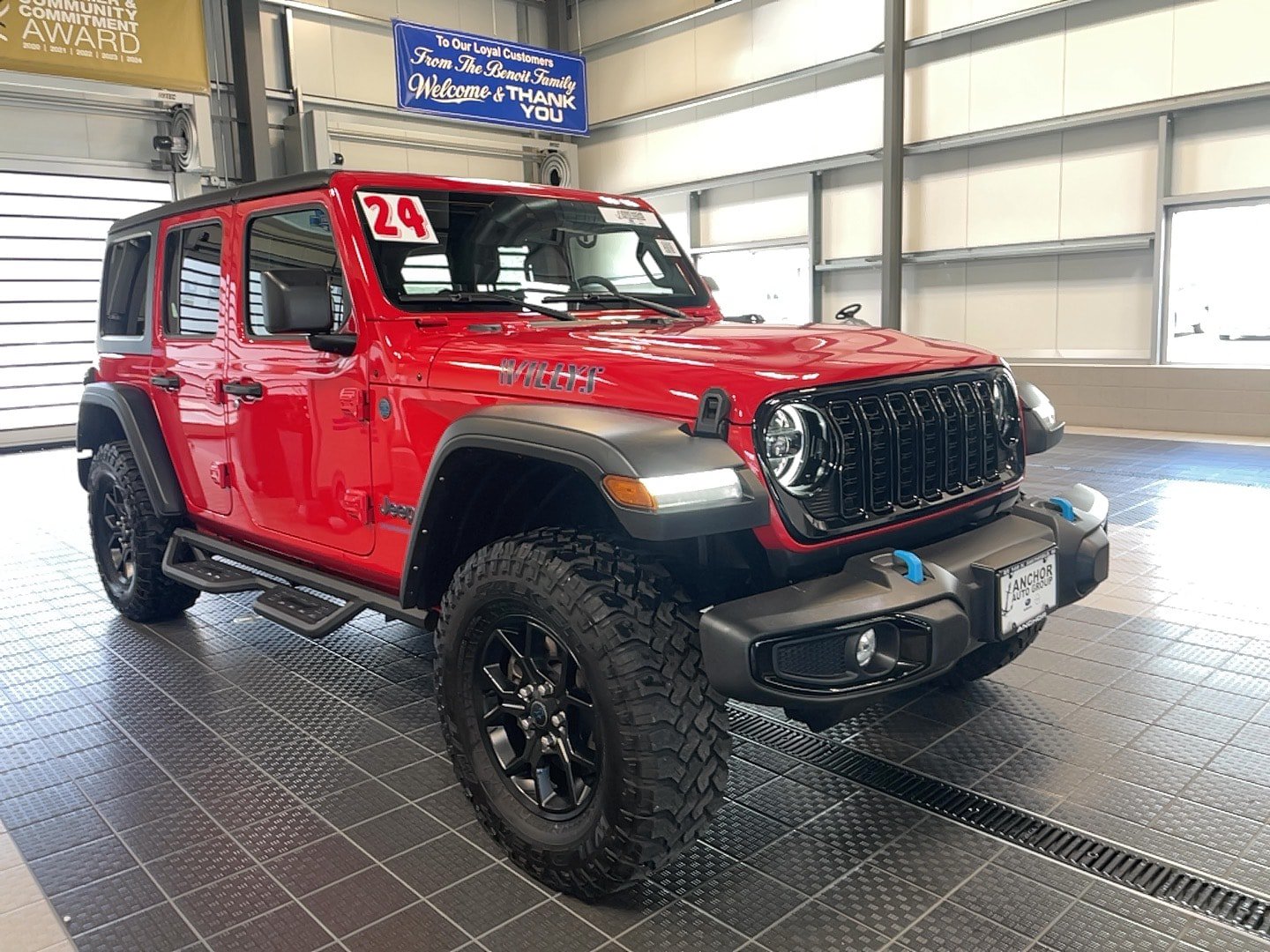 Used 2024 Jeep Wrangler Unlimited AWD/4WD image 10