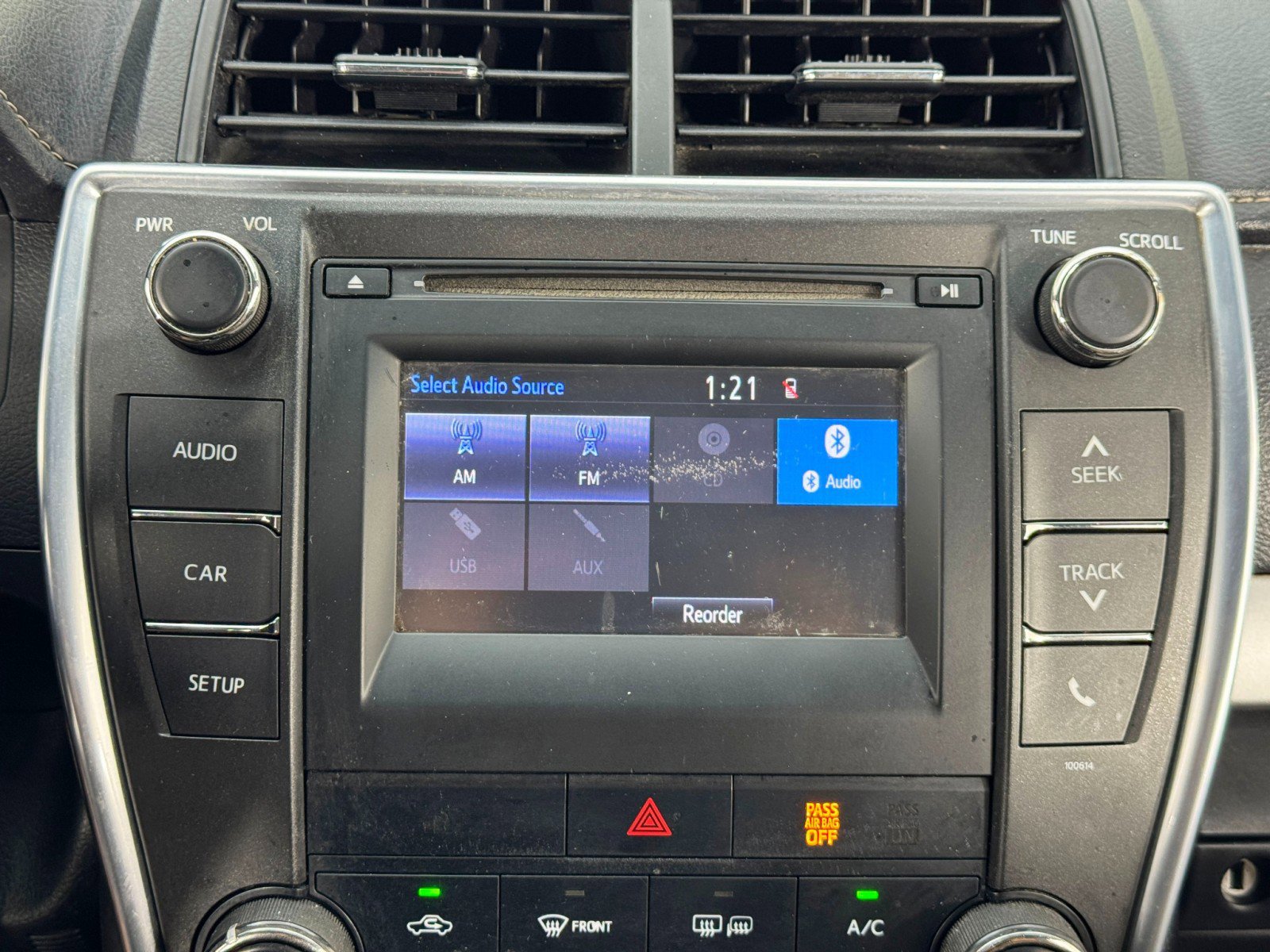 Used 2016 Toyota Camry SE image 21