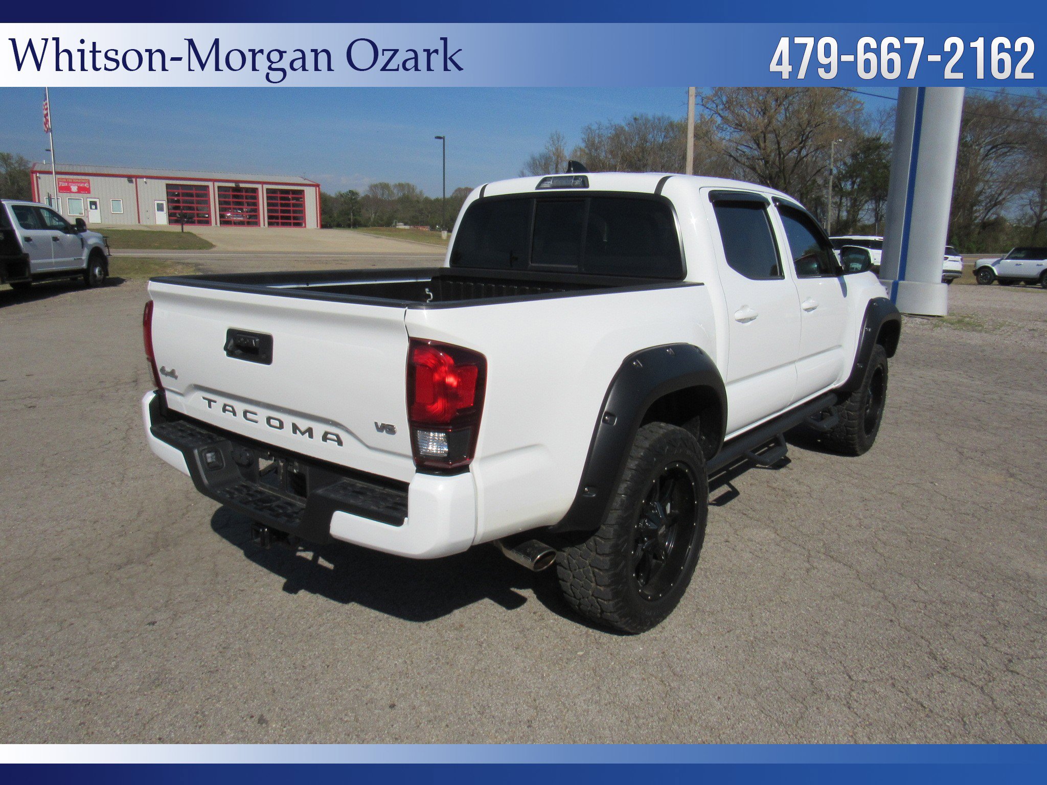 Used 2022 Toyota Tacoma SR AWD/4WD image 14