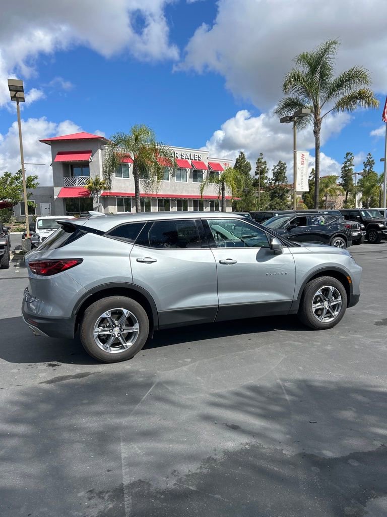 Used 2025 Chevrolet Blazer LT image 6