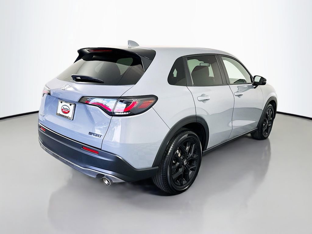 Used 2025 Honda HR-V Sport image 5