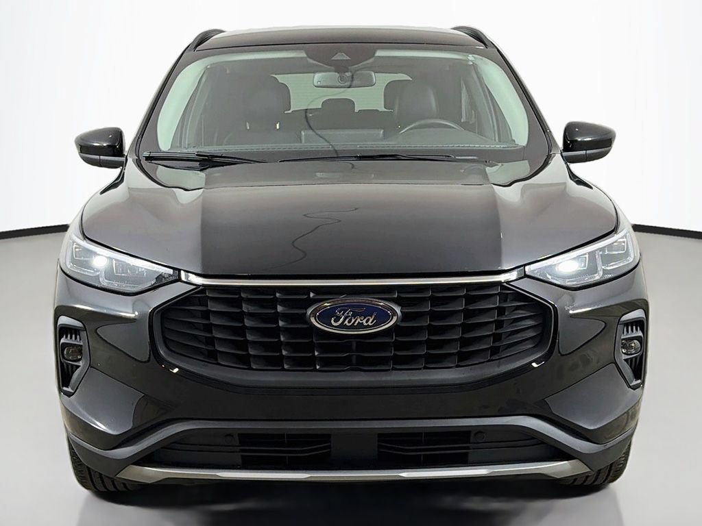 Used 2025 Ford Escape Platinum AWD/4WD image 13