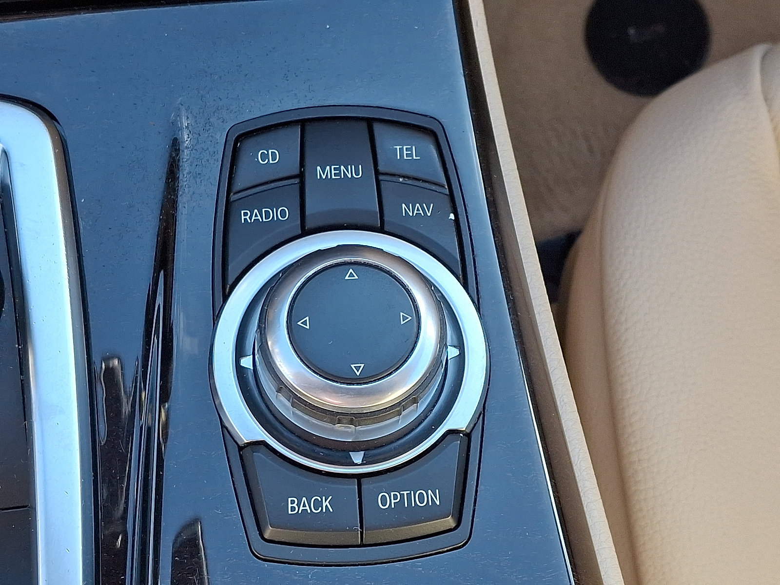 Used 2011 BMW 535i xDrive Sedan image 30