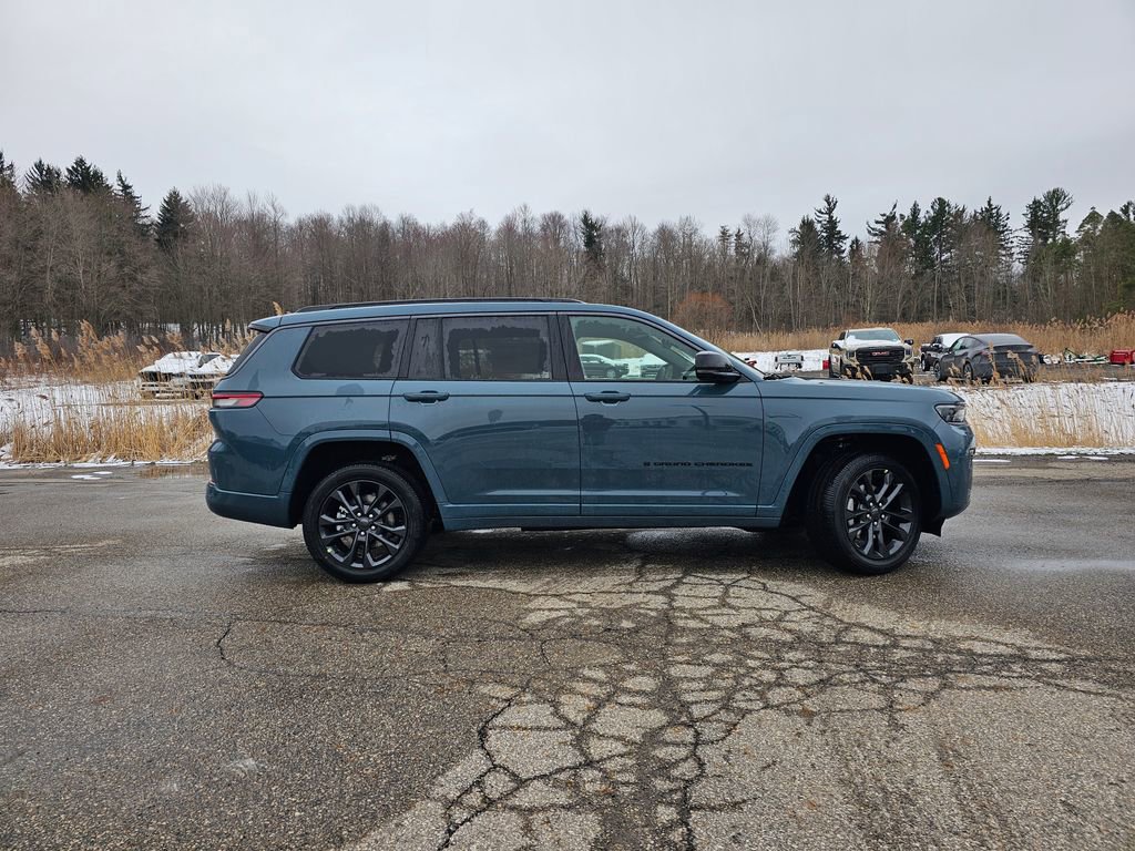 New 2026 Jeep Grand Cherokee L Limited AWD/4WD image 2
