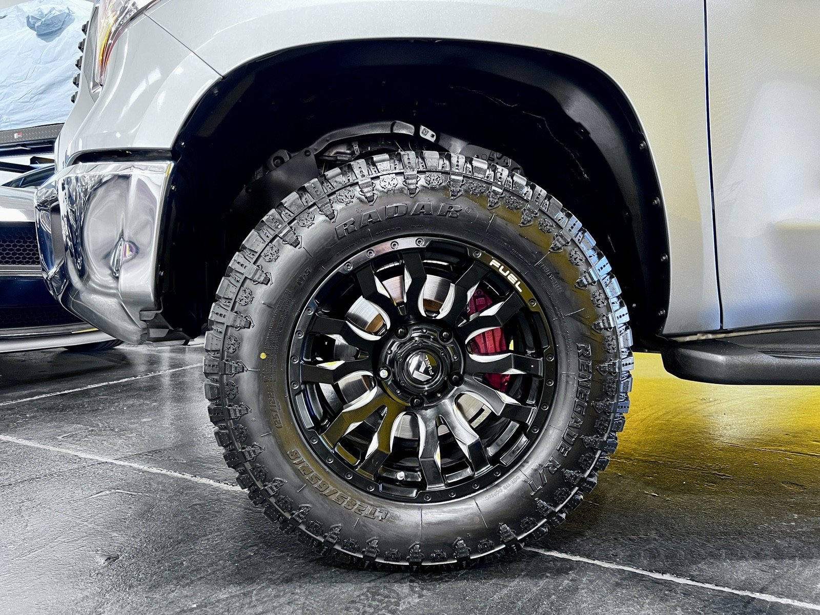 Used 2016 Toyota Tundra SR5 w/ SR5 Upgrade Package RWD image 28