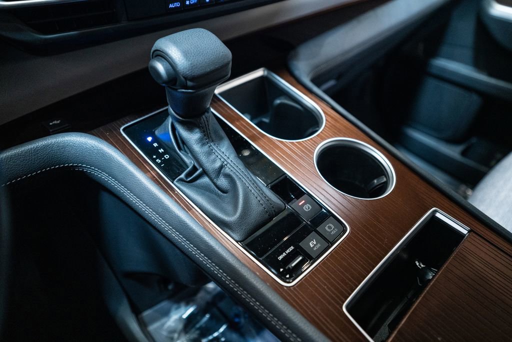 Certified 2023 Toyota Sienna LE image 27