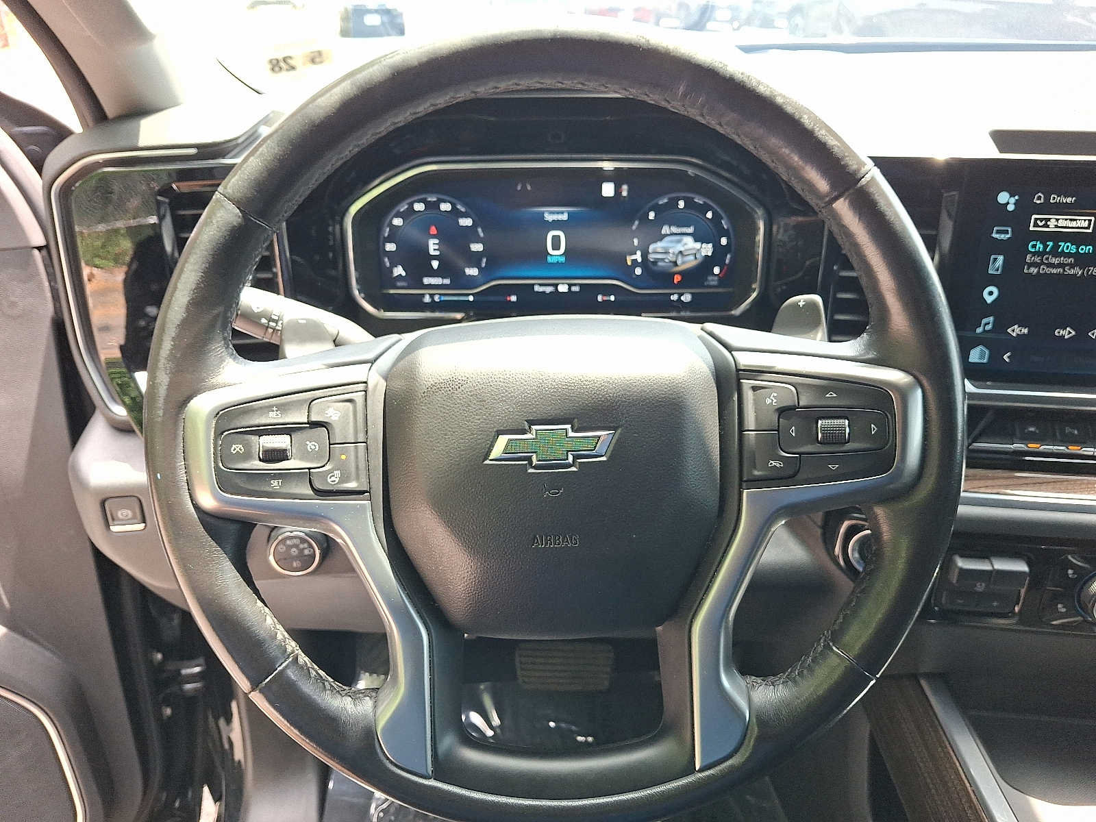 Used 2023 Chevrolet Silverado 1500 RST AWD/4WD image 19