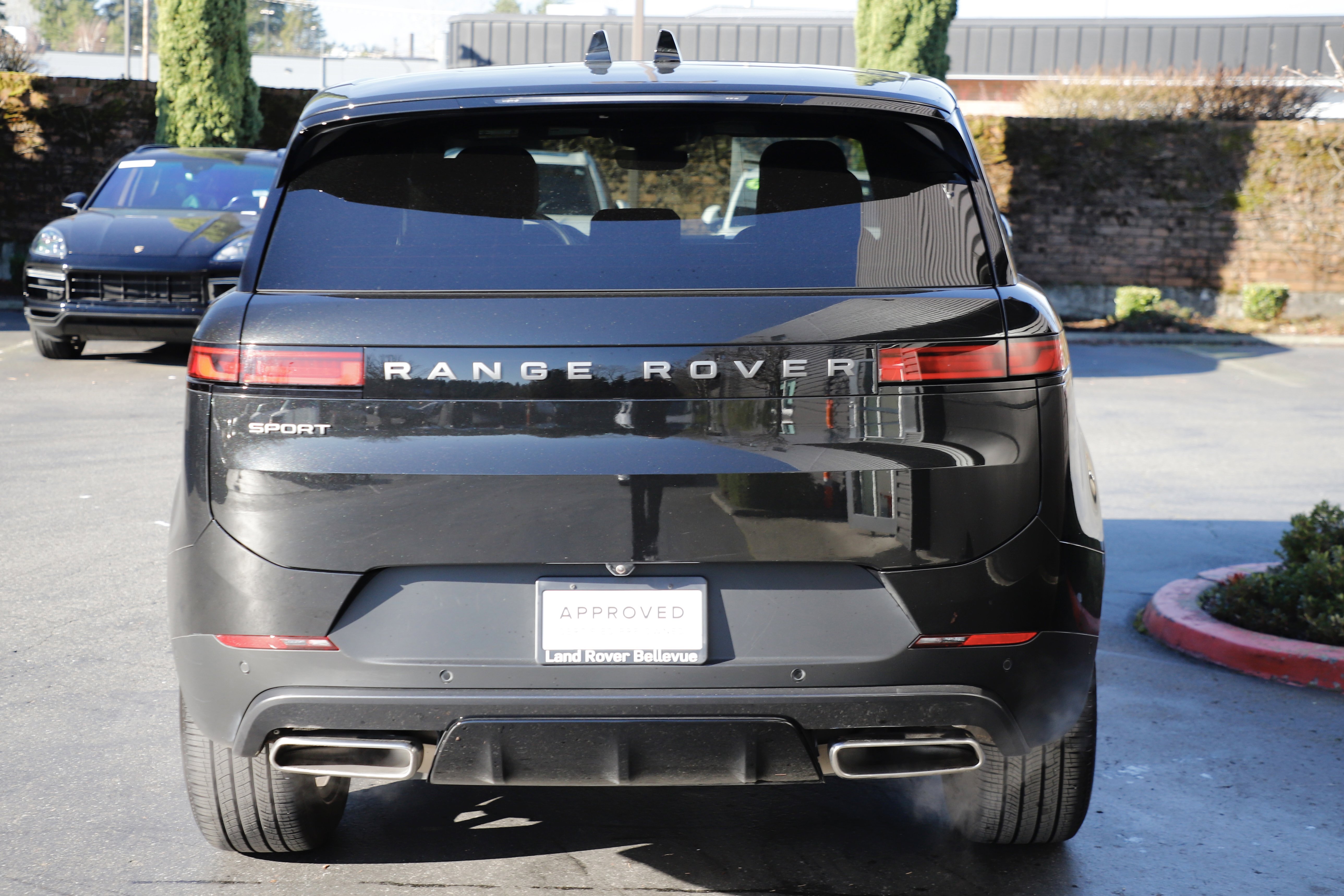 Certified 2025 Land Rover Range Rover Sport image 5