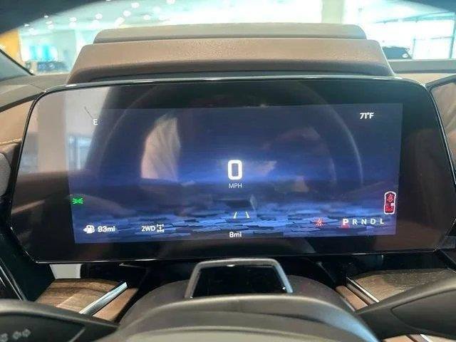 New 2026 Chevrolet Suburban High Country AWD/4WD image 40