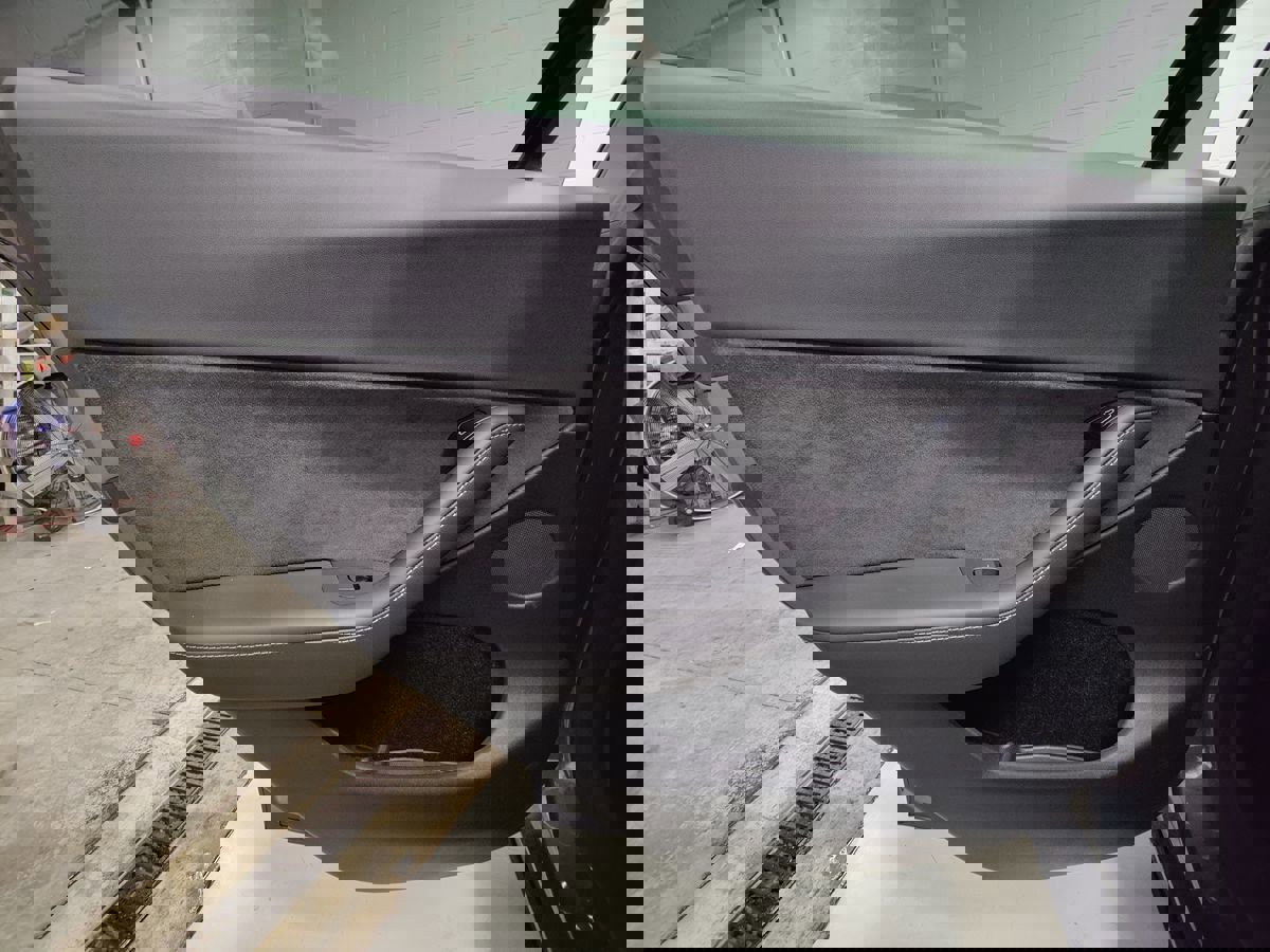 Used 2023 Tesla Model Y Long Range image 39