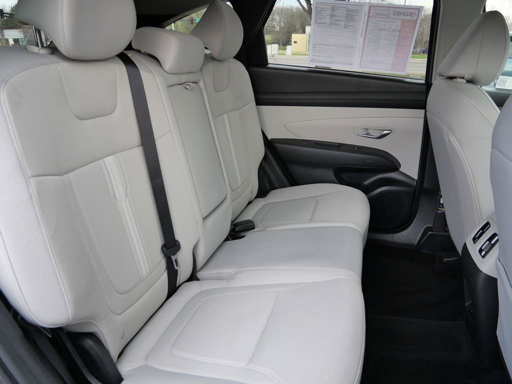 Used 2025 Hyundai Tucson SEL FWD image 22
