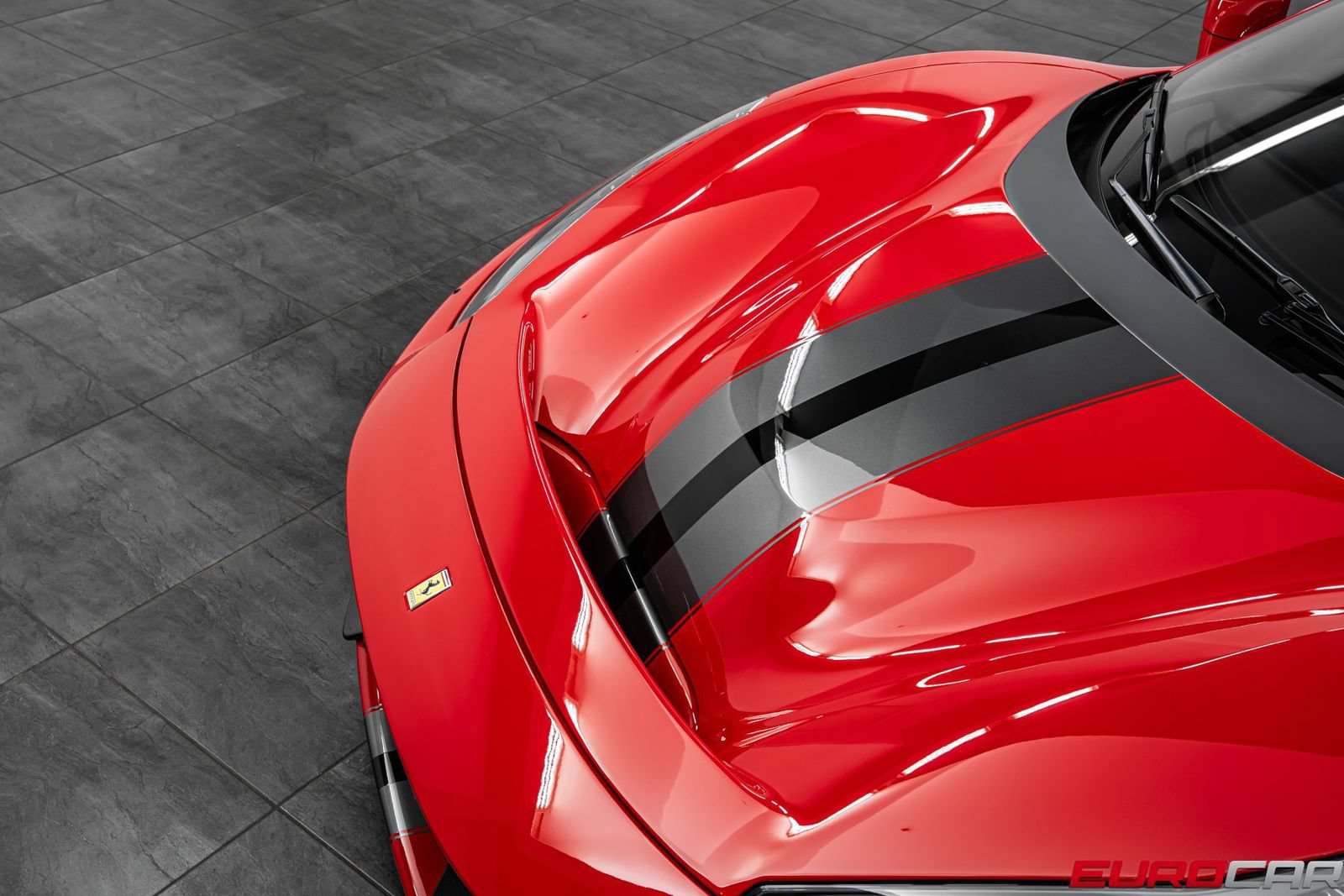 Used 2019 Ferrari 488 Pista Coupe RWD image 9