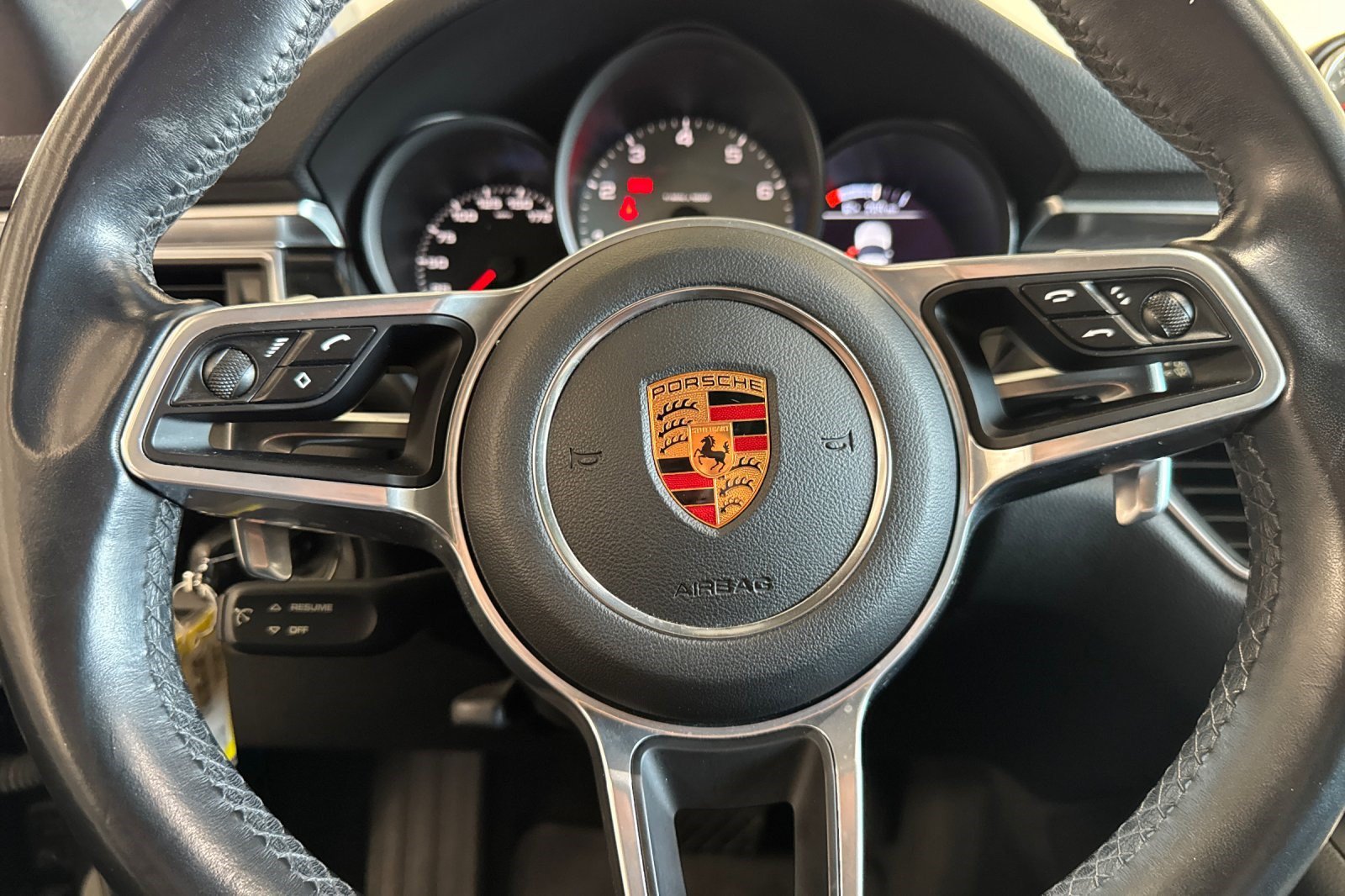 Used 2018 Porsche Macan S AWD/4WD image 10