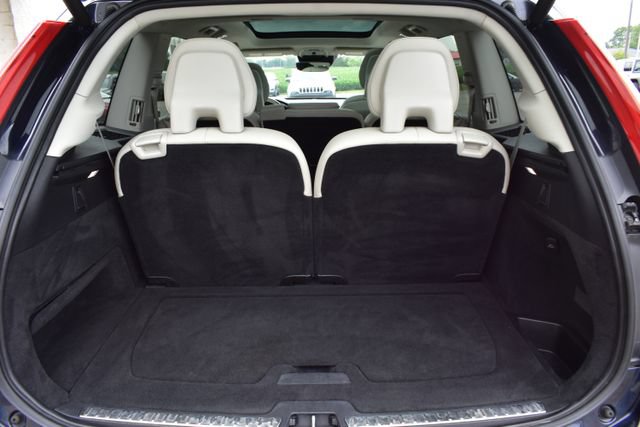 Used 2017 Volvo XC90 T6 Momentum w/ Convenience Package AWD/4WD image 38