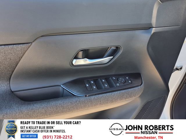 Certified 2025 Nissan Kicks SV image 26