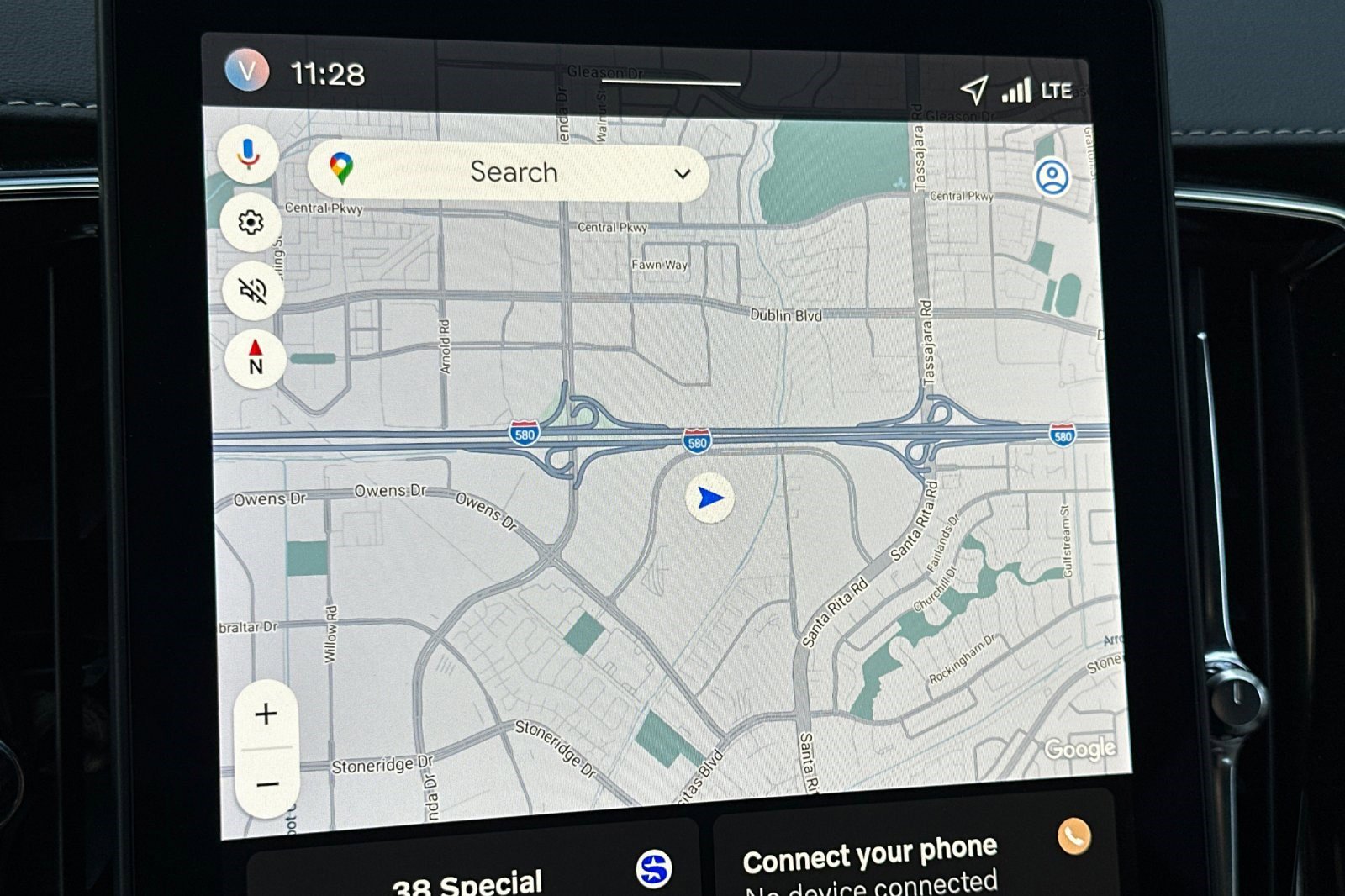 Used 2026 Volvo XC90 B6 Plus w/ Protection Package image 25