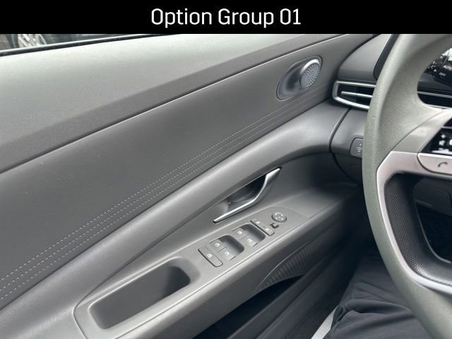 Used 2023 Hyundai Elantra SEL w/ Cargo Package FWD image 10