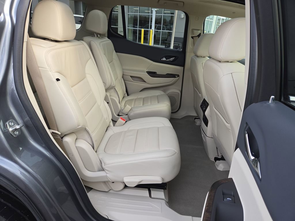 Used 2022 GMC Acadia Denali image 17