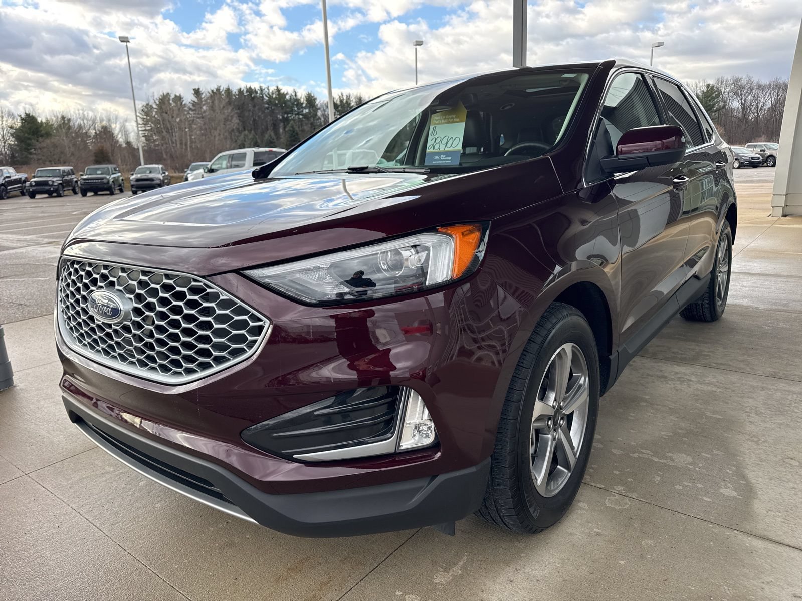 Certified 2023 Ford Edge SEL w/ Convenience Package AWD/4WD image 3