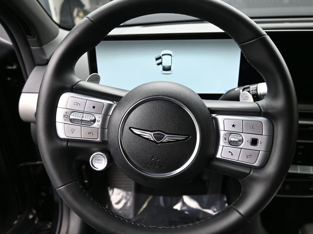 Used 2024 Genesis GV60 RWD image 12