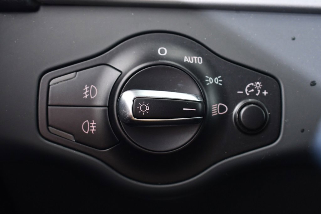 Used 2013 Audi A5 2.0T Premium image 29