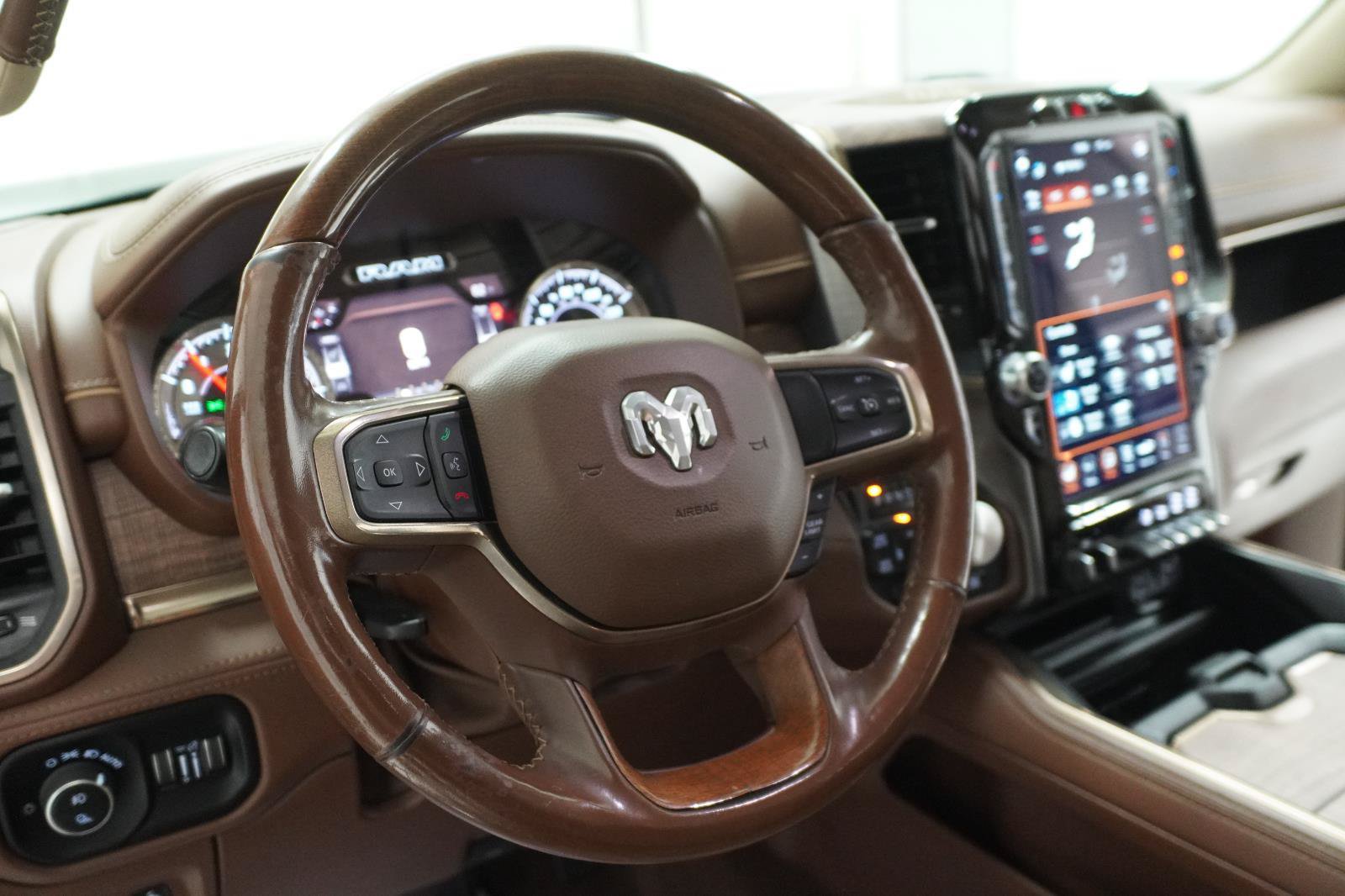 Used 2020 RAM 1500 Limited AWD/4WD image 7