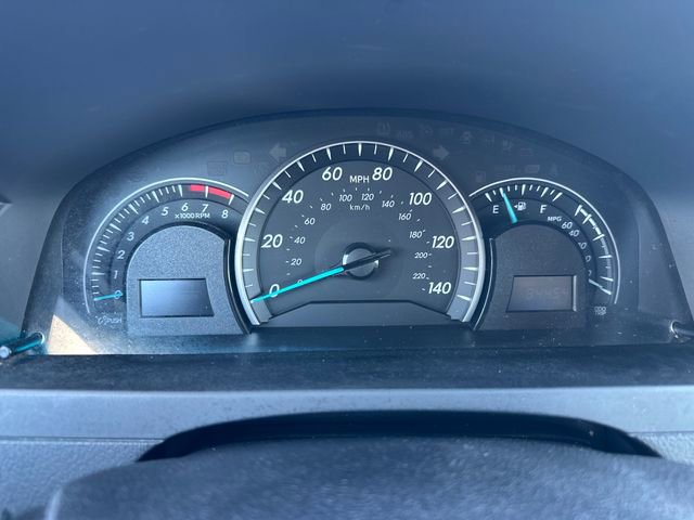 Used 2013 Toyota Camry LE image 14