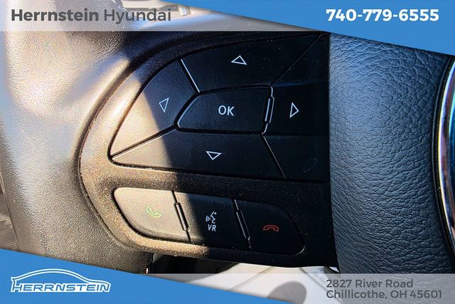 Used 2023 Dodge Challenger SXT RWD image 25