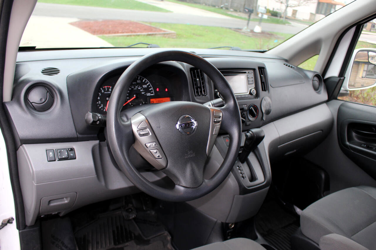 Used 2018 Nissan NV200 SV image 13