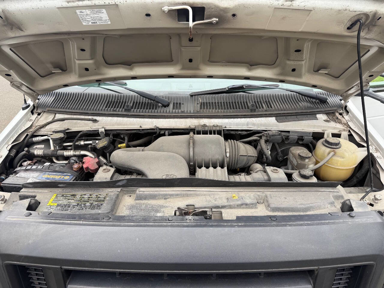 Used 2012 Ford E-250 and Econoline 250 w/ Commercial Cargo Van Pkg image 35