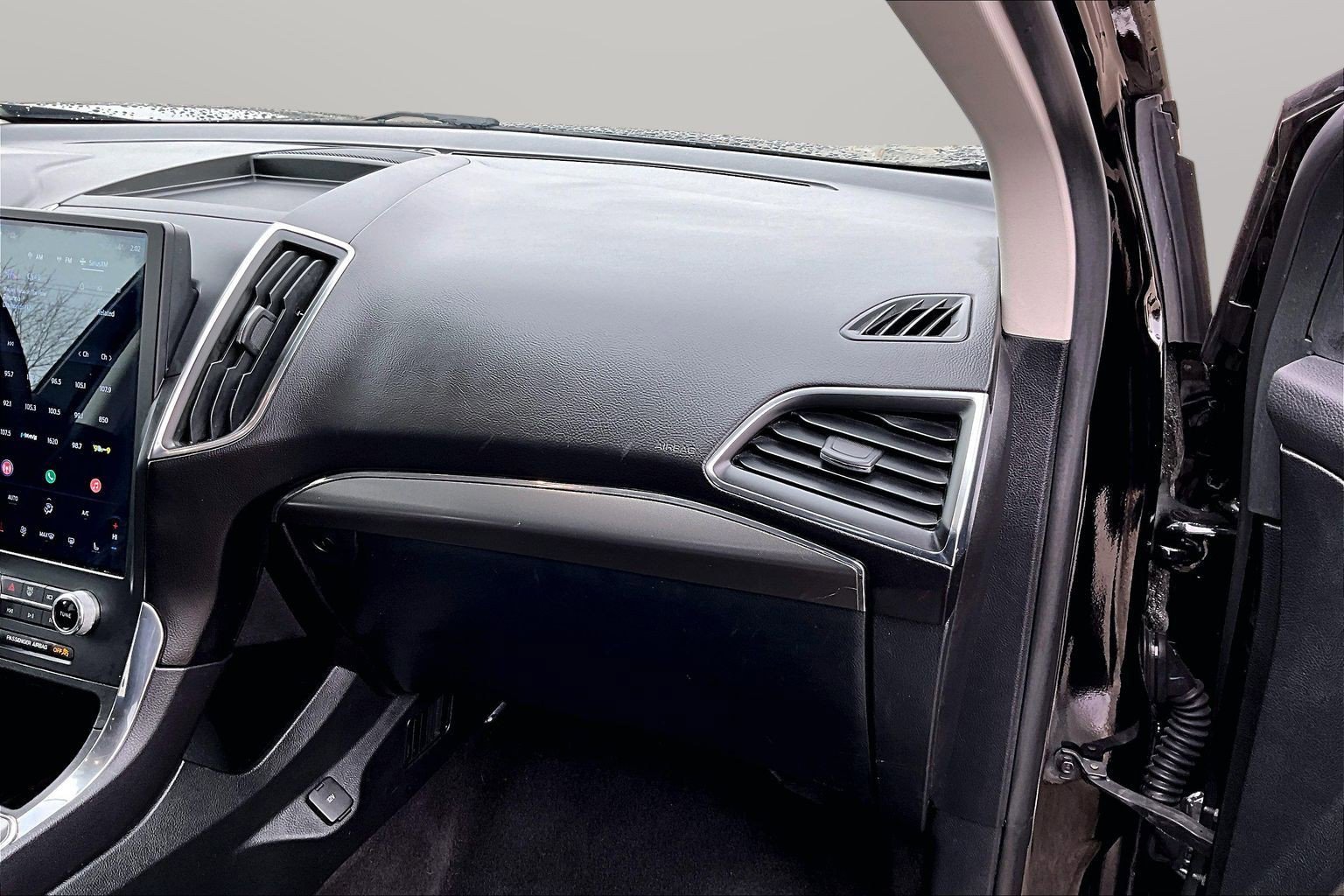 Used 2024 Ford Edge Titanium AWD/4WD image 21