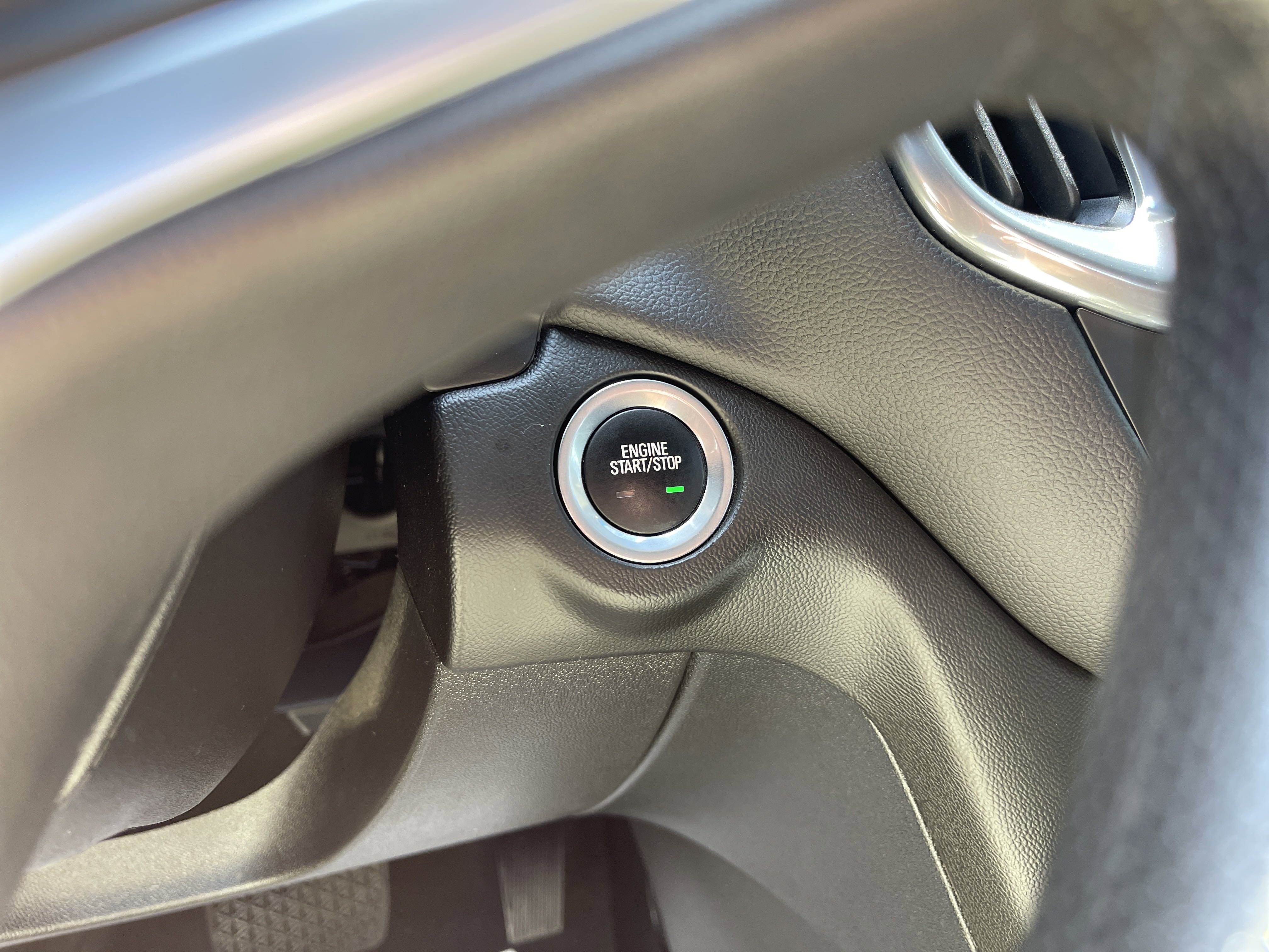 Used 2023 Chevrolet Equinox LT image 19