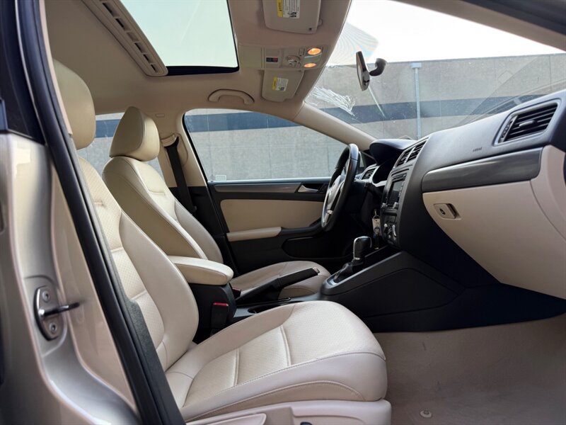Used 2014 Volkswagen Jetta TDI FWD image 21