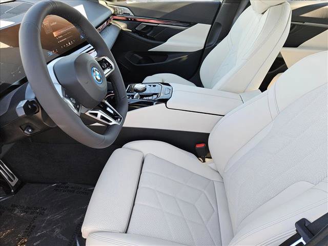 New 2026 BMW i5 eDrive40 w/ M Sport Package image 15