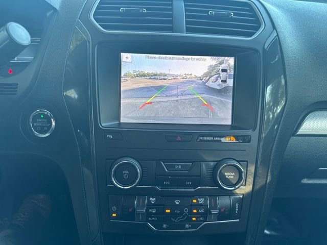 Used 2019 Ford Explorer XLT w/ Equipment Group 202A image 24
