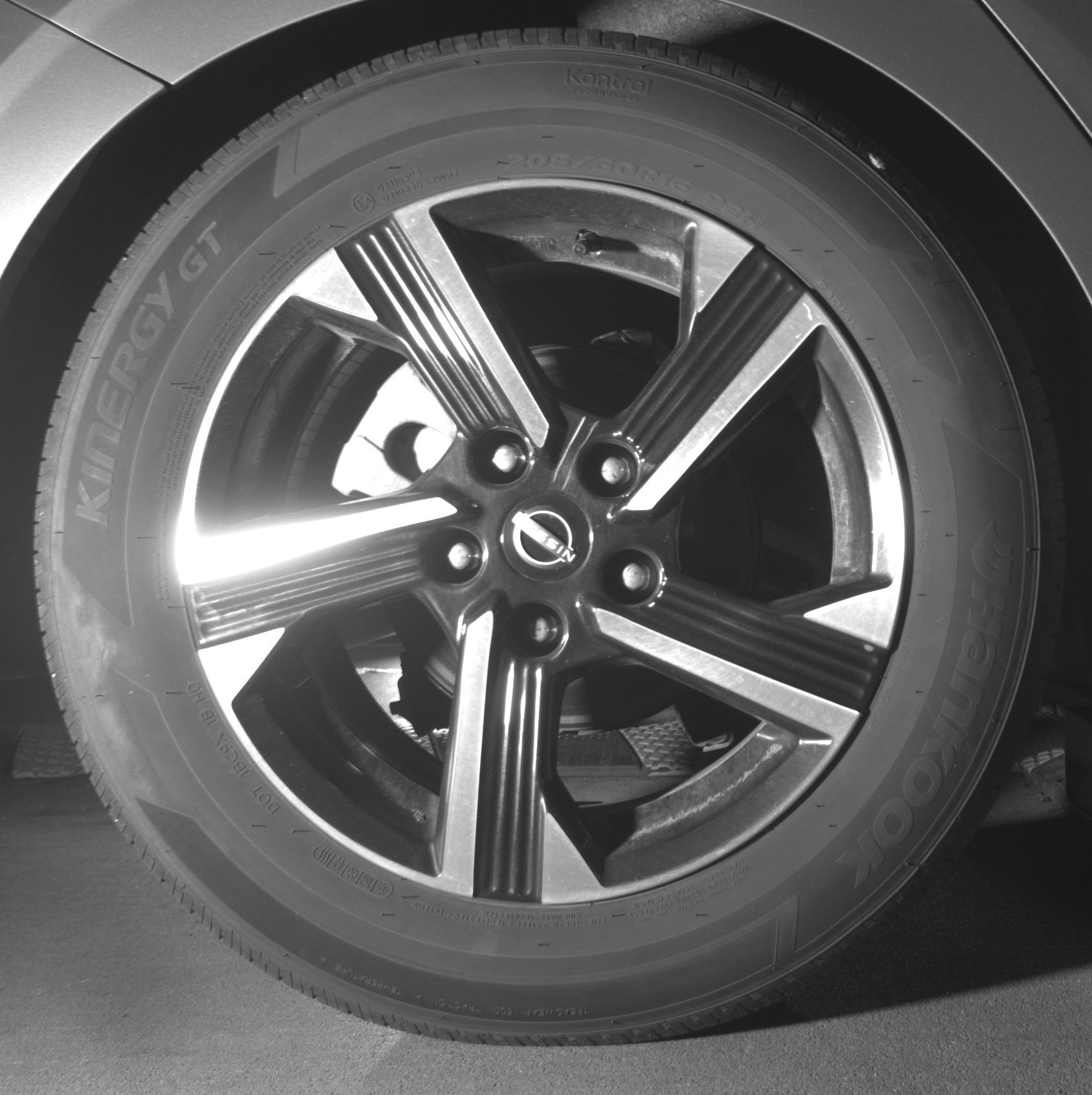 Used 2025 Nissan Sentra SV FWD image 15