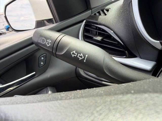 Used 2018 Chevrolet Volt LT w/ Comfort Package FWD image 12