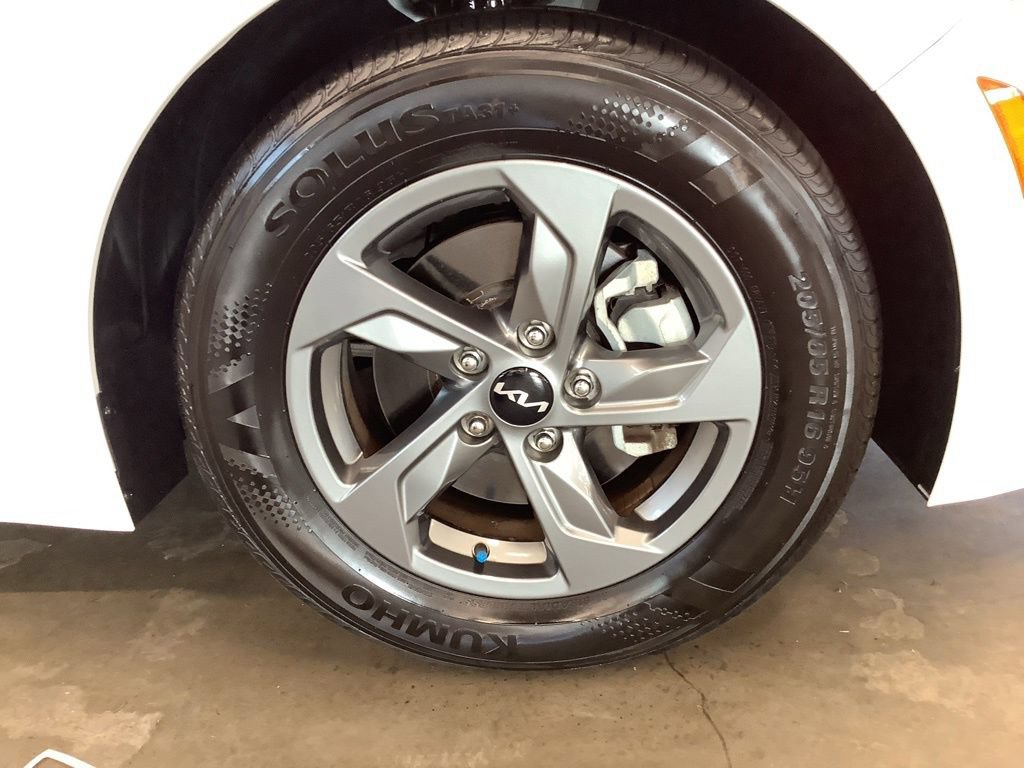 Certified 2024 Kia K5 LXS FWD image 23