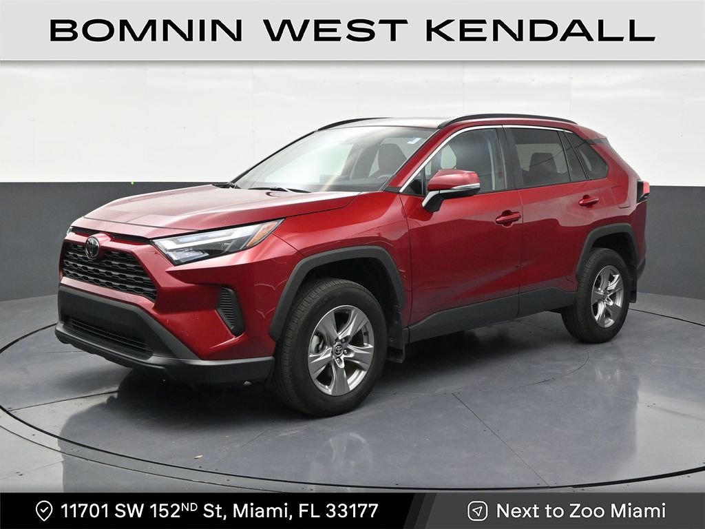 Used 2025 Toyota RAV4 XLE w/ Convenience Package FWD image 1