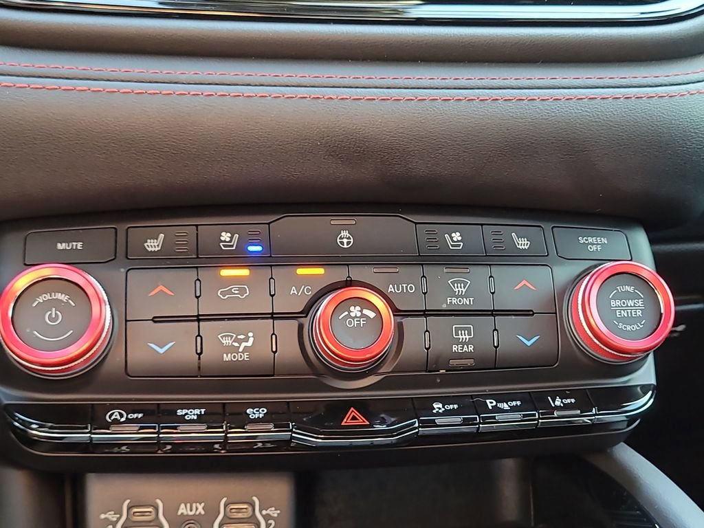 Used 2025 Dodge Durango GT image 27