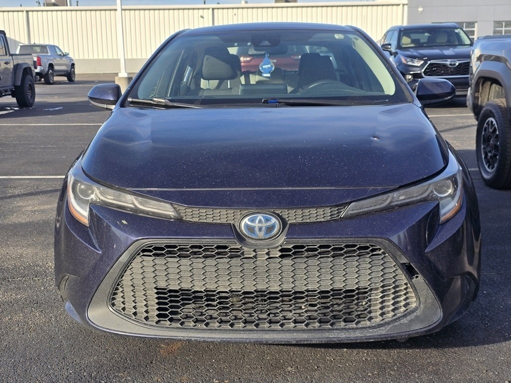 Used 2021 Toyota Corolla LE image 2