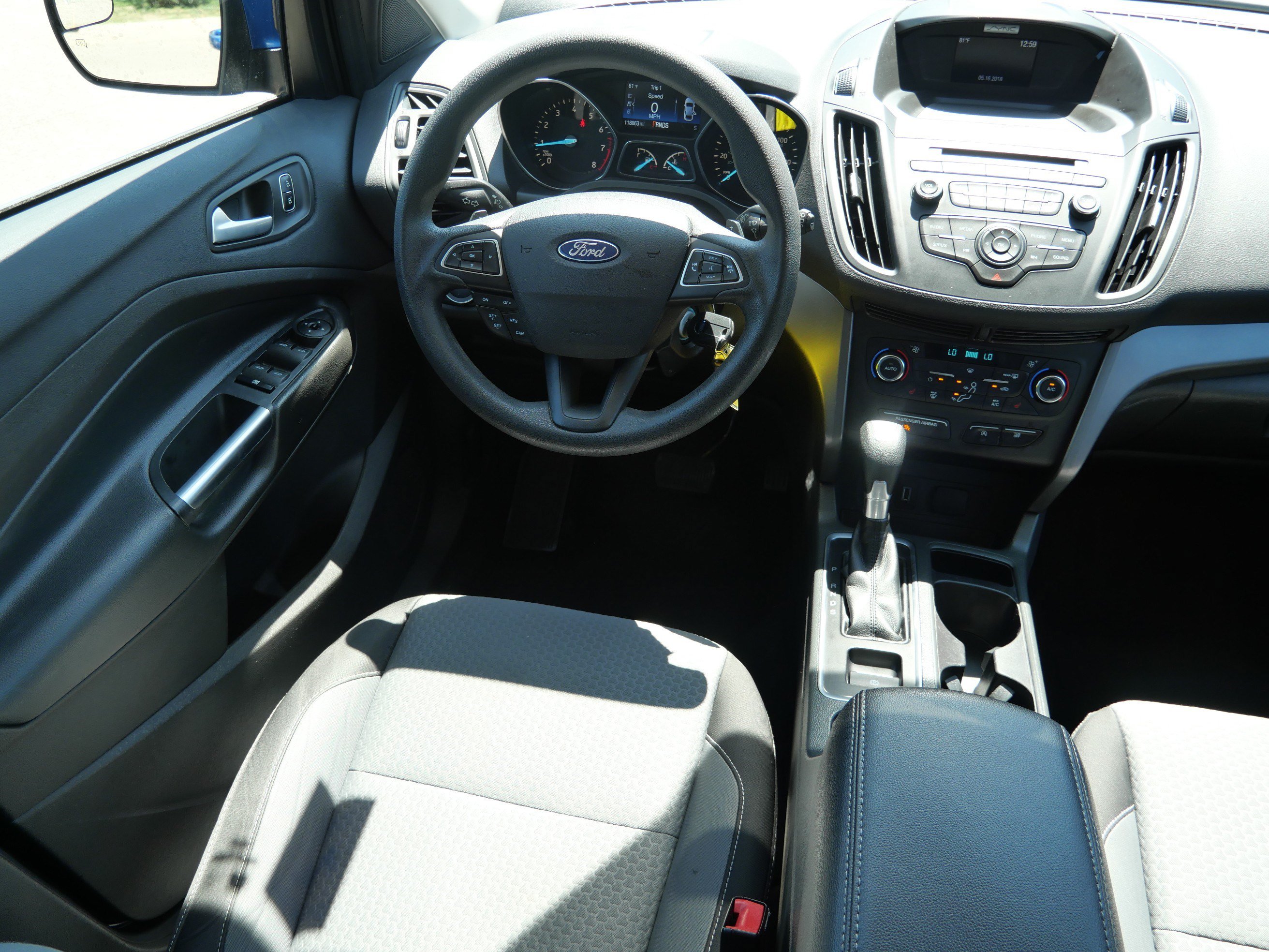 Used 2017 Ford Escape SE AWD/4WD image 9